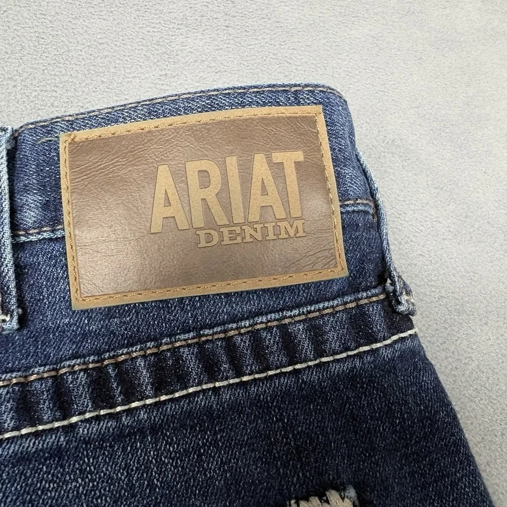 Ariat M4 Legacy Relaxed Straight Leg Jeans Mens Size 40x36 Blue Medium Wash
